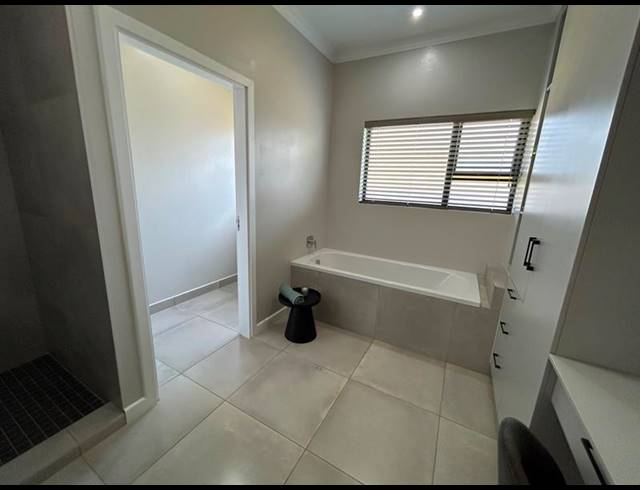 3 BEDROOM HOUSE FOR SALE IN ZINI RIVER ESTATE